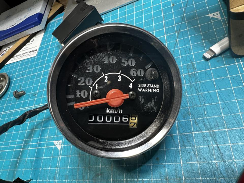 ホンダ ジャズ メーターの分解修理