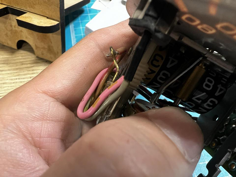 ホンダ ジャズ メーターの分解修理